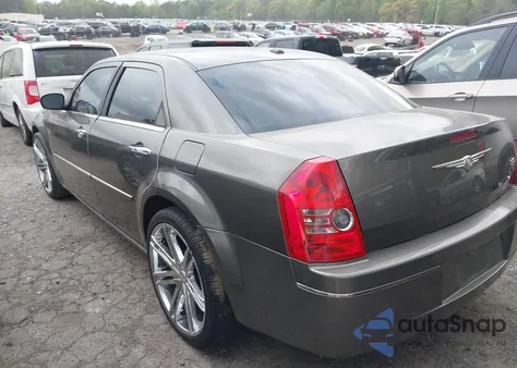 2010 Chrysler 300 Touring/Signature Series/Executive Series from USA, damaged, VIN 2C3CA5CV6AH230254